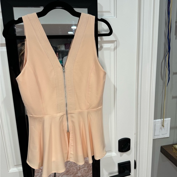 Chelsea 28 small peach pedlum tank top size small - Picture 8 of 8